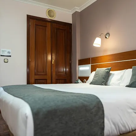 Alda Centro Ποντεβέντρα