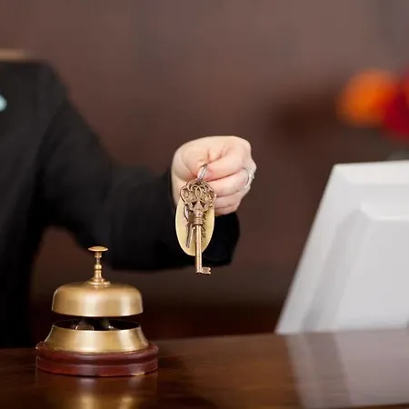 Ξενοδοχείο Alda Centro *