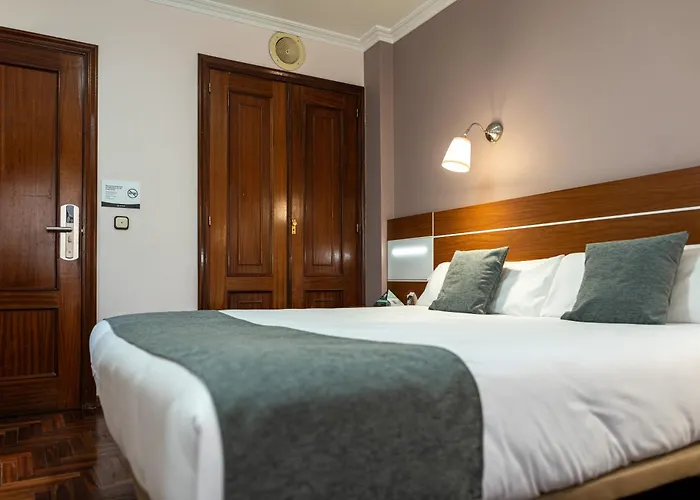 Alda Centro Понтеведра