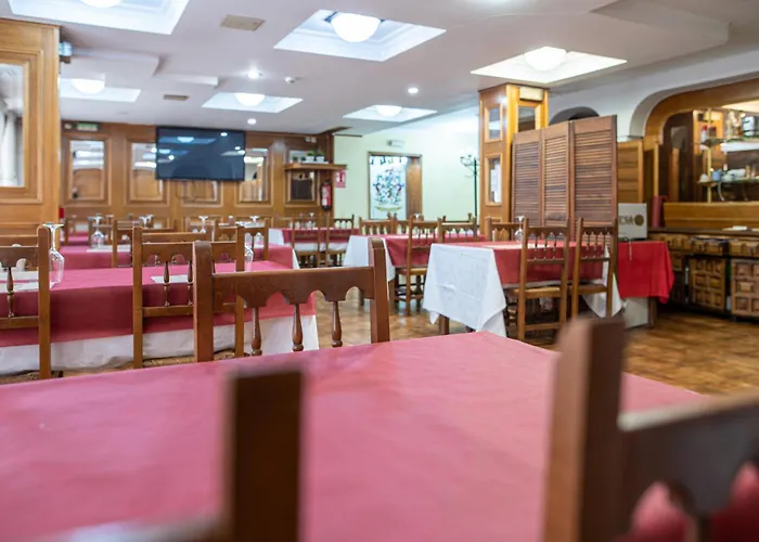 Alda Centro Отель Понтеведра